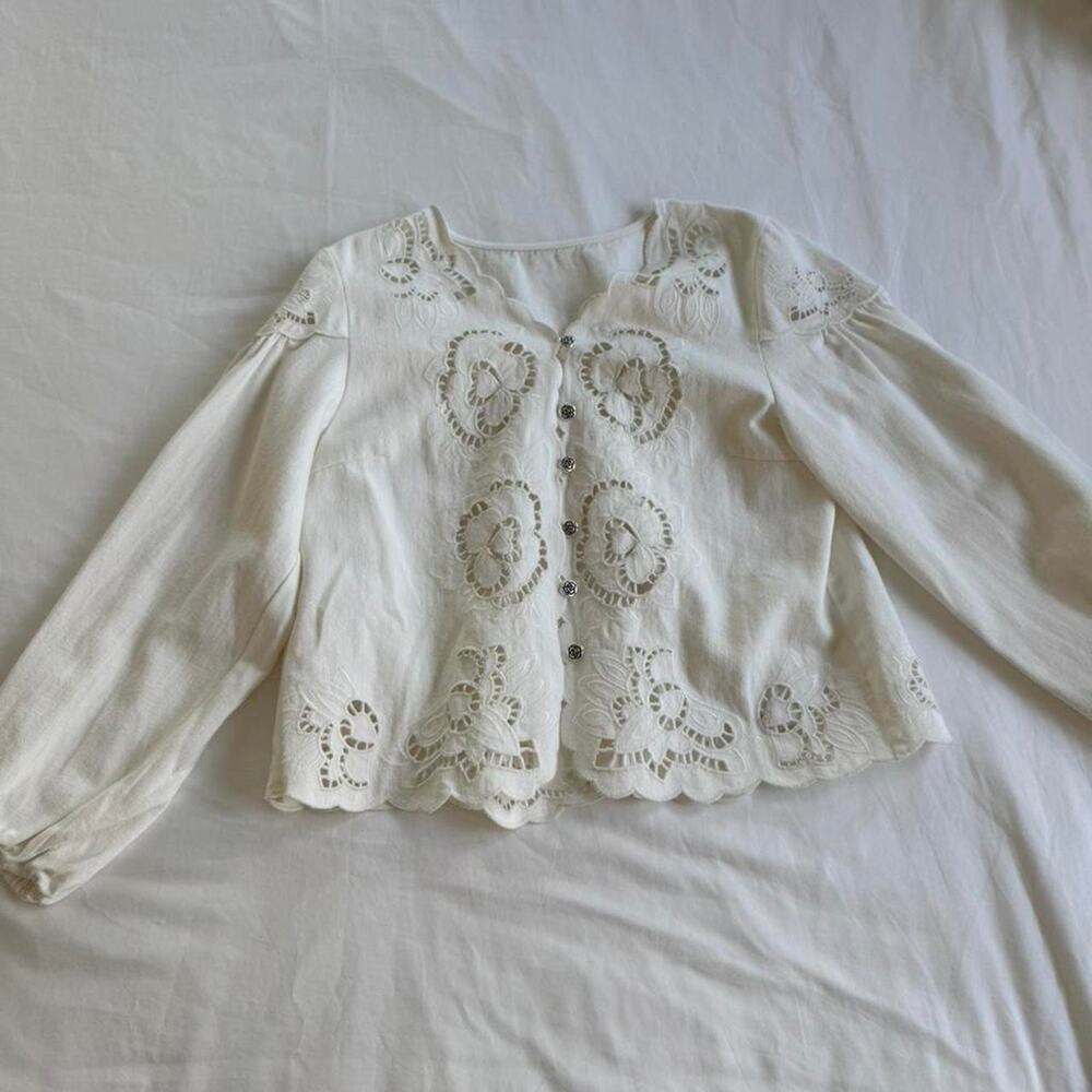 White embroidered blouse with bell  bell sleeves and button-up front - Picture 3 of 5